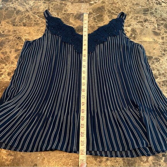 Chico’s Tank Top Size 1 Striped Pleated Lace Detail​​ - Picture 4 of 9